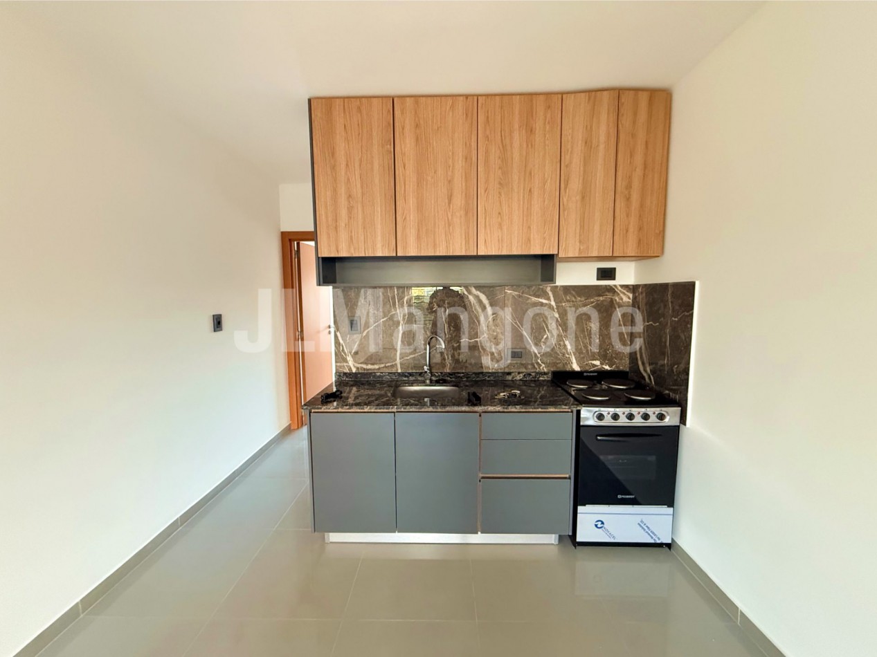 Deptos 2 1/2 ambientes con balcon, a estrenar
