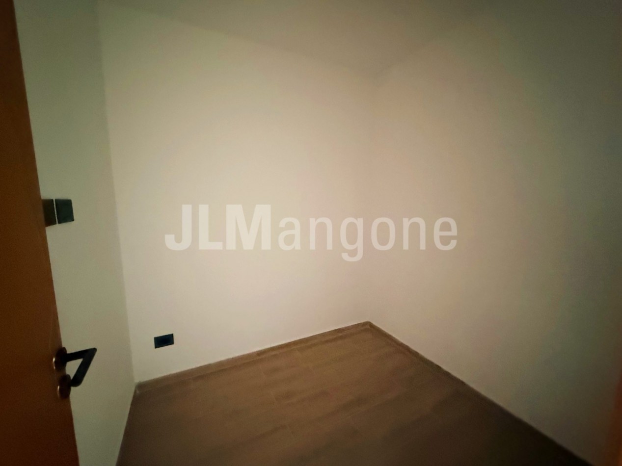 Deptos 2 1/2 ambientes con balcon, a estrenar