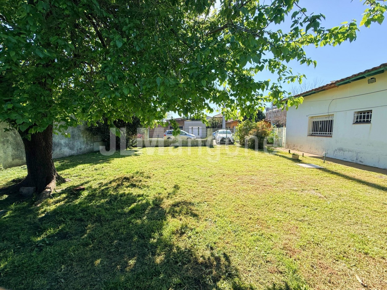 Casa 3 amb con parque (Lote 400 m2)