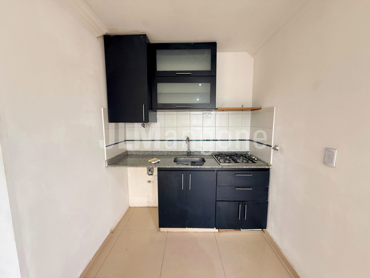 Departamento 2 ambientes con balcon