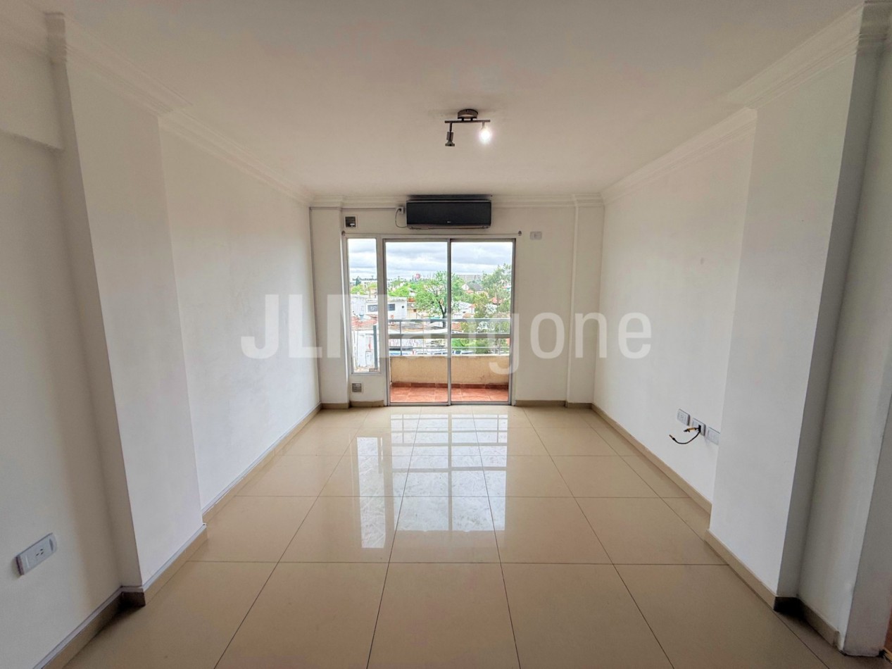 Departamento 2 ambientes con balcon