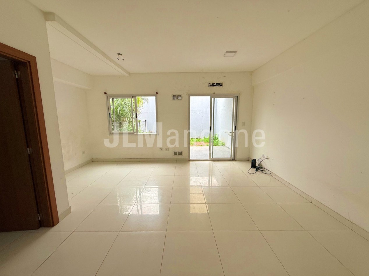 Departamento 1 ambiente pb con patio