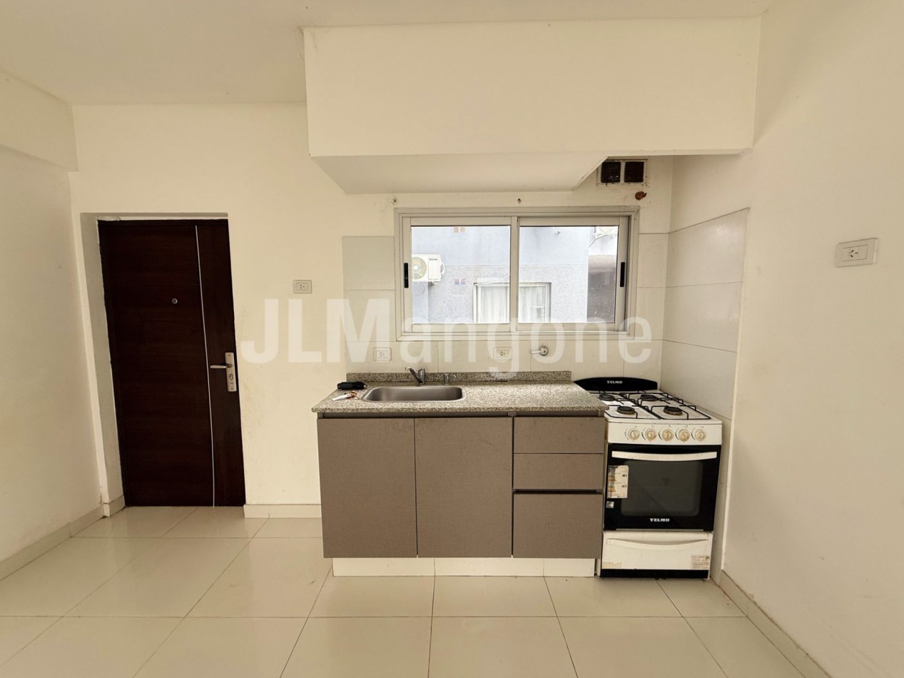 Departamento 1 ambiente pb con patio