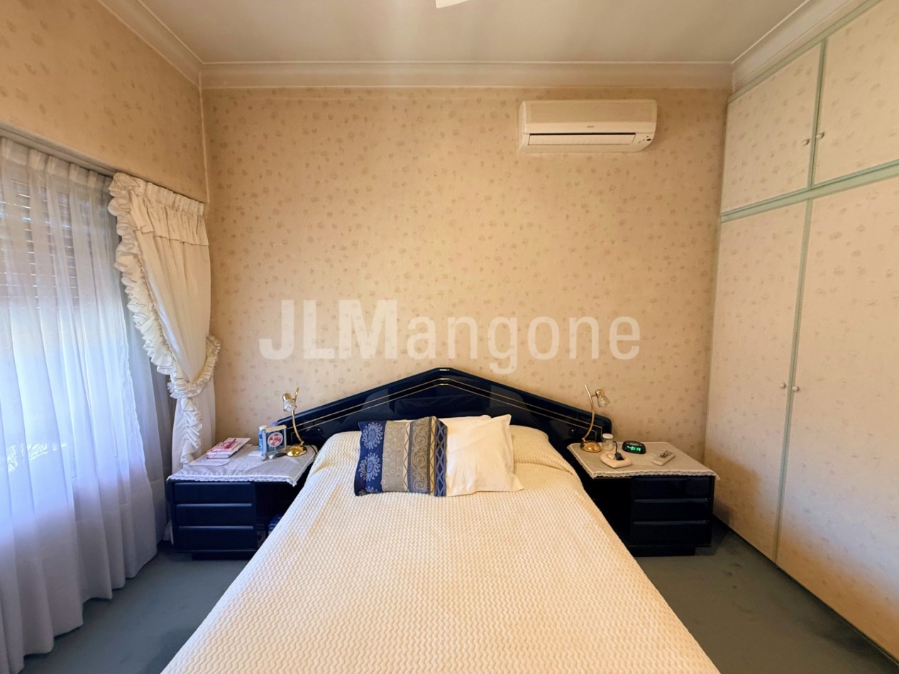 Casas 3 amb con piscina, parque, cocheras y quincho