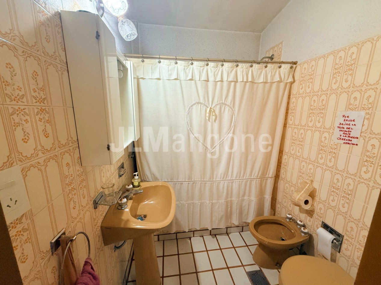 Casas 3 amb con piscina, parque, cocheras y quincho