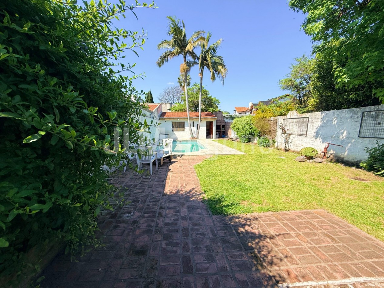 Casa amb 5 con cocheras, parque, piscina, quincho y depto 2 amb