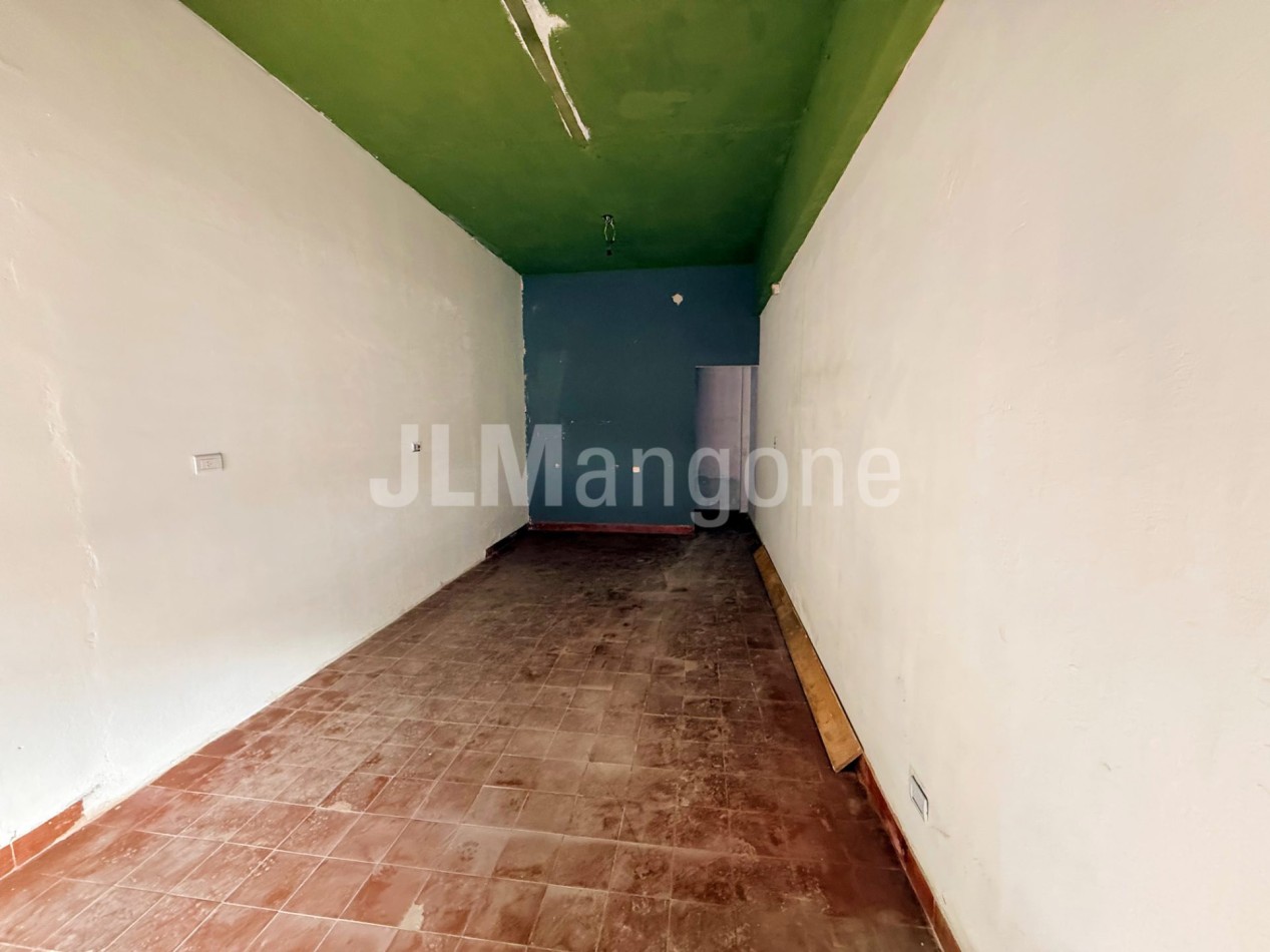 Local 40 m2 sobre Cerviño