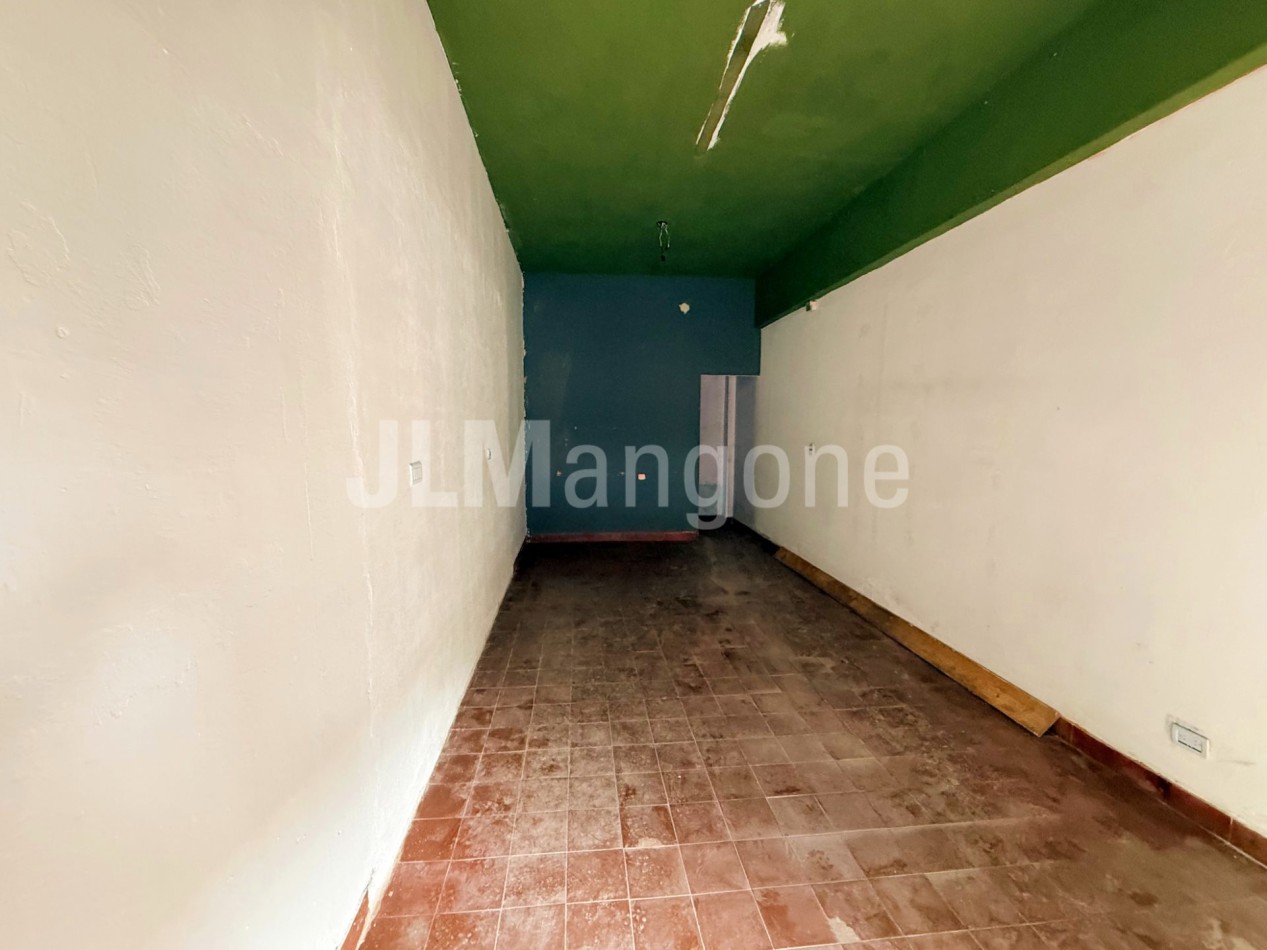 Local 40 m2 sobre Cerviño