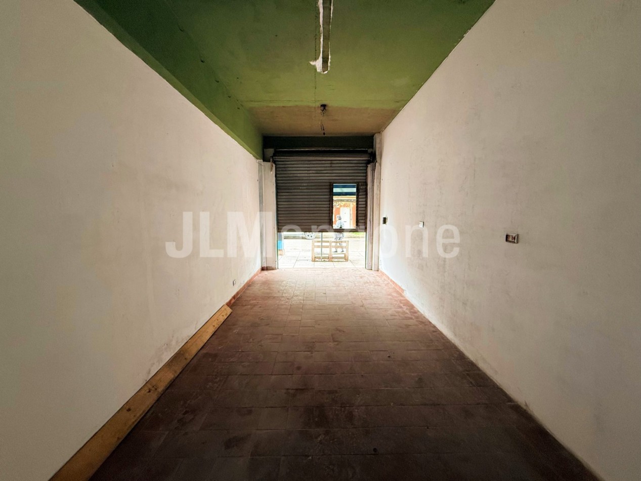 Local 40 m2 sobre Cerviño