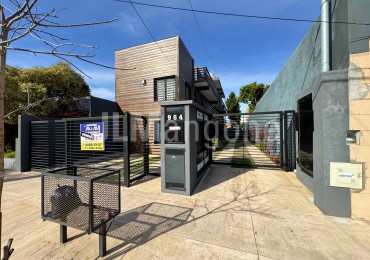 Departamento 2 amb pb con cochera
