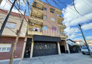 Departamento 3 amb con cocheras (2) y balcon