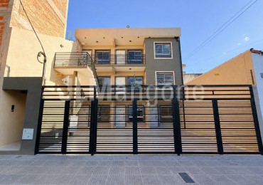 Deptos 2 1/2 ambientes con balcon, a estrenar